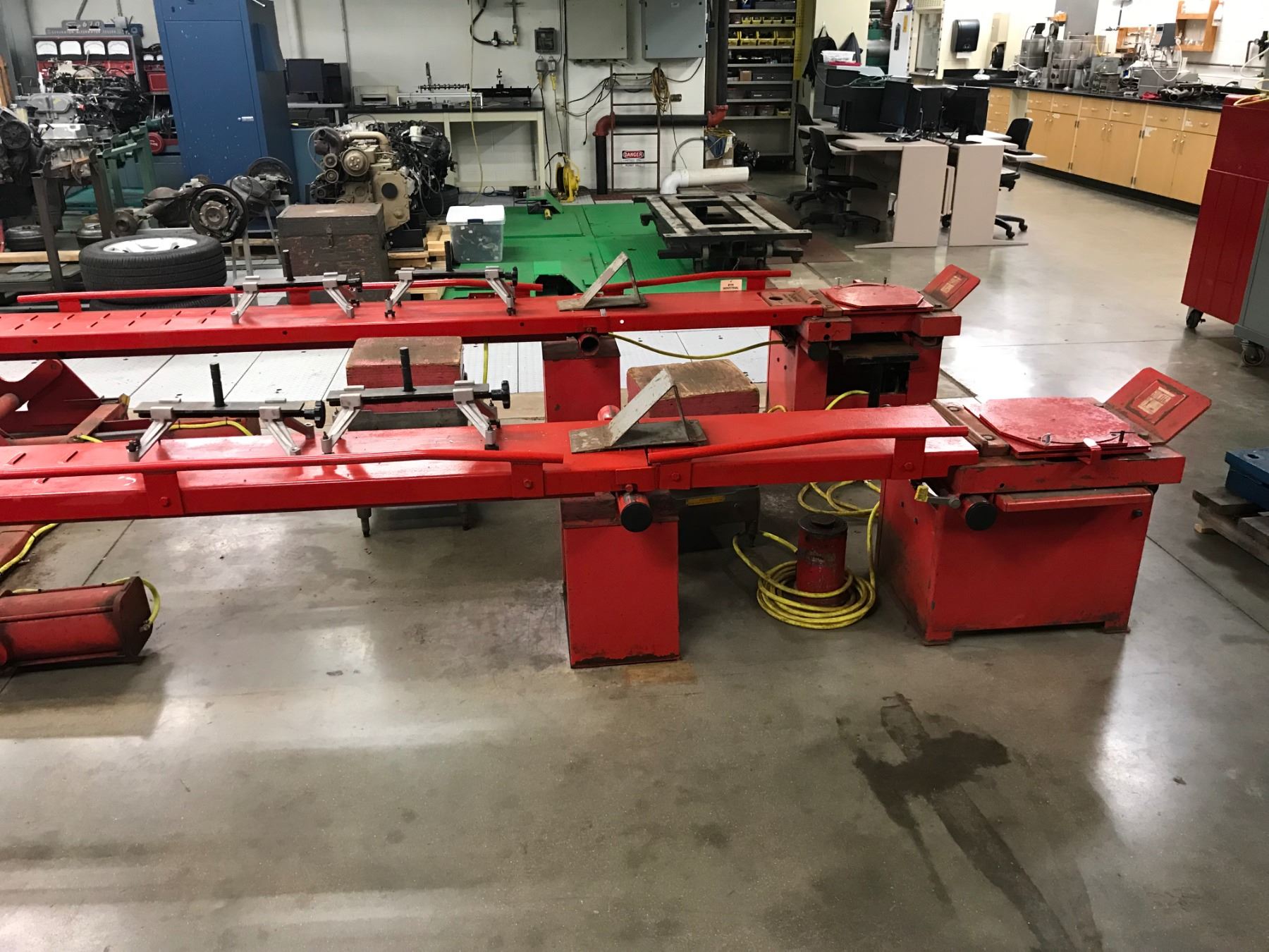 Hunter Alignment Rack w/ Attachments - BTM Industrial