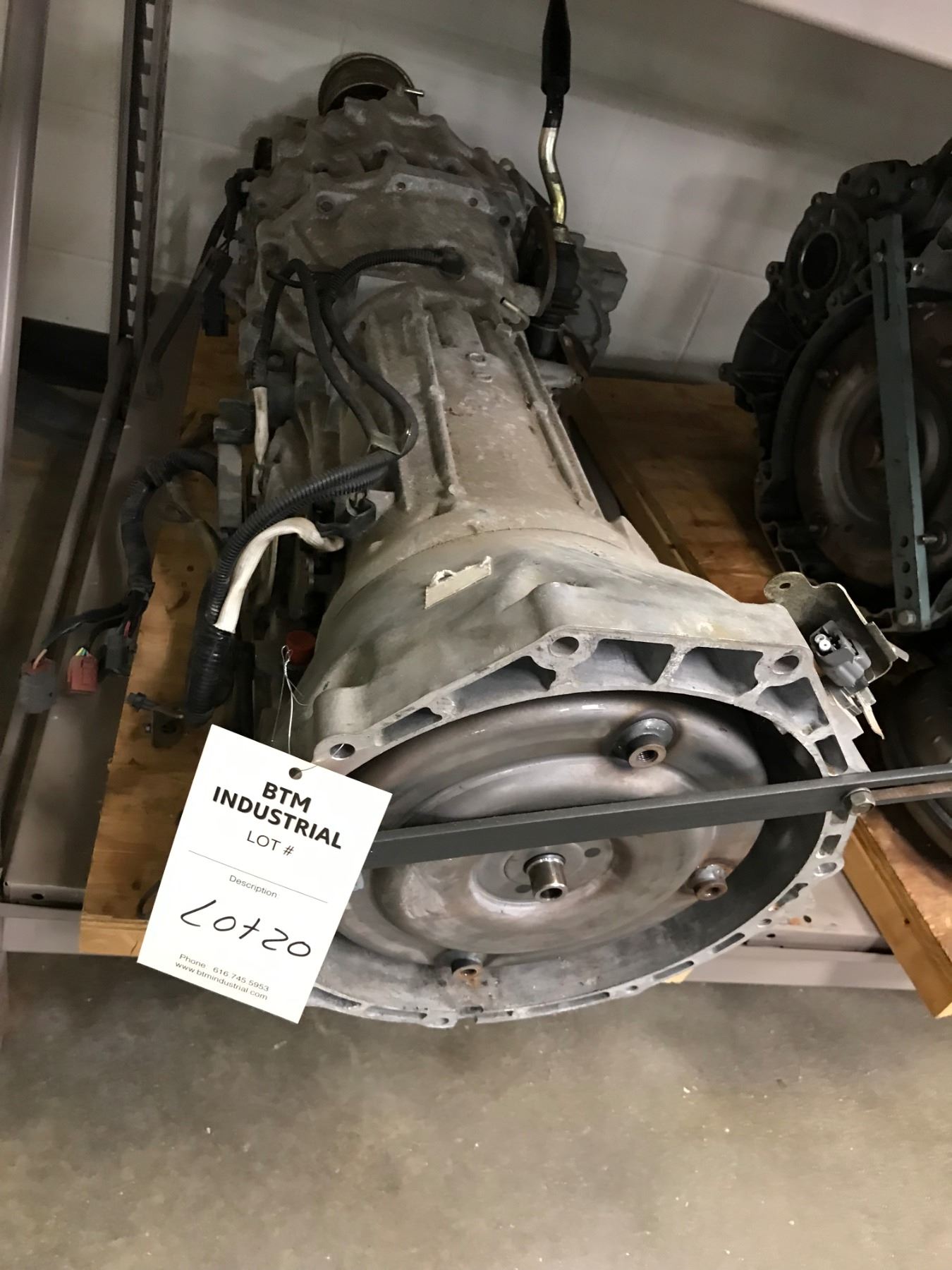 Nissan RWD Automatic Transmission and Transfer Case