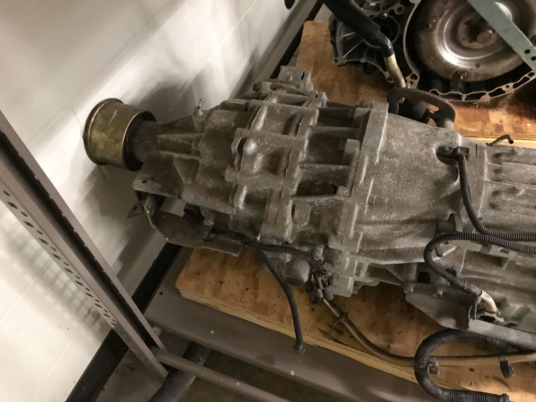 Nissan RWD Automatic Transmission and Transfer Case