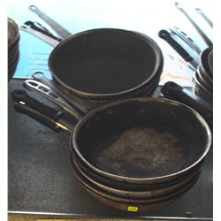 LOT OF 10 FRYING PANS