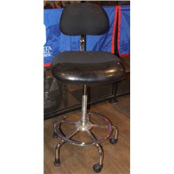 ADJUSTABLE CASHIER CHAIR WITH CHROME BASE