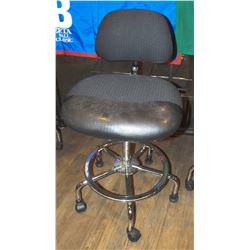 ADJUSTABLE CASHIER CHAIR WITH CHROME BASE