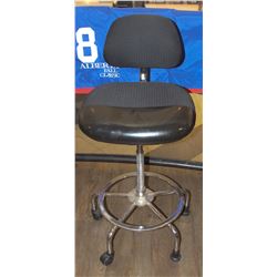 ADJUSTABLE CASHIER CHAIR WITH CHROME BASE