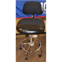 ADJUSTABLE CASHIER CHAIR WITH CHROME BASE