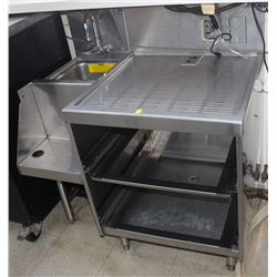 STAINLESS STEEL SINK AND CABINET