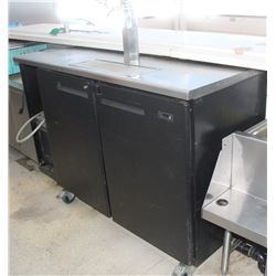 PERLICK 2 DOOR KEG COOLER ON CASTORS