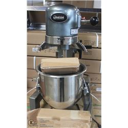 10 QT. GEAR DRIVEN COMMERCIAL MIXER  NEW