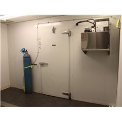 CANADIAN CURTIS REFRIGERATION WALK IN COOLER