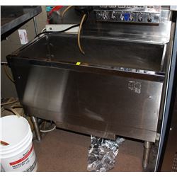 KROWNE BACK BAR ICE BIN W/ BACKSPLASH