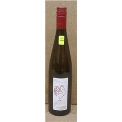 BOTTLE OF RED ROOSTER RIESLING WHITE WINE
