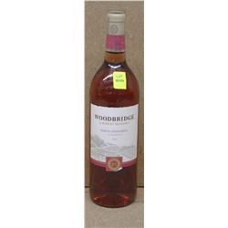 BOTTLE OF 2014 WOODBRIDGE WHITE ZINFANDEL