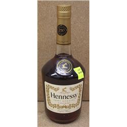BOTTLE OF HENNESSY VERY SPECIAL COGNAC