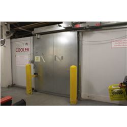 INDUSTRIAL WALK IN COOLER