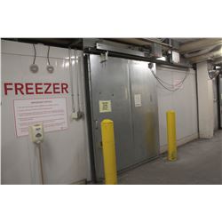 INDUSTRIAL WALK IN FREEZER