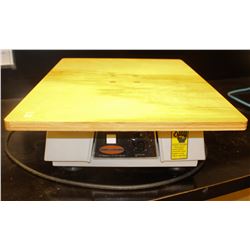 CHALLENGE VIBRATING TABLE