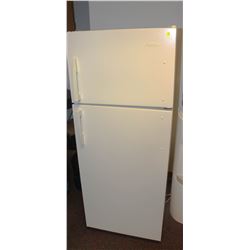WHITE FRIGIDAIRE FRIDGE
