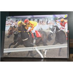 CANVAS OF 3 HORSE MID RACE
