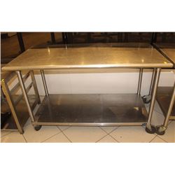 5 FT STAINLESS STEEL TABLE ON CASTORS