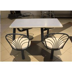 INDOOR/OUTDOOR 4 SEAT CLUSTER TABLE