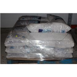LARGE OF PALLET ARCTIC GLACIER BAGGED ICE
