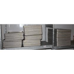 LARGE OF FULL SIZE BUN PANS