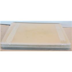 5 ASSORTED PLASTIC CUTTING BOARDS