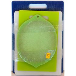5 ASSORTED PLASTIC CUTTING BOARDS