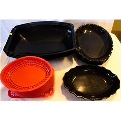 LOT OF 14 BLACK CAMBRO OVAL SERVING BOWLS &