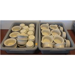 2 BUS TRAYS OF SOUP BOWLS & CASTRONORM CERAMIC