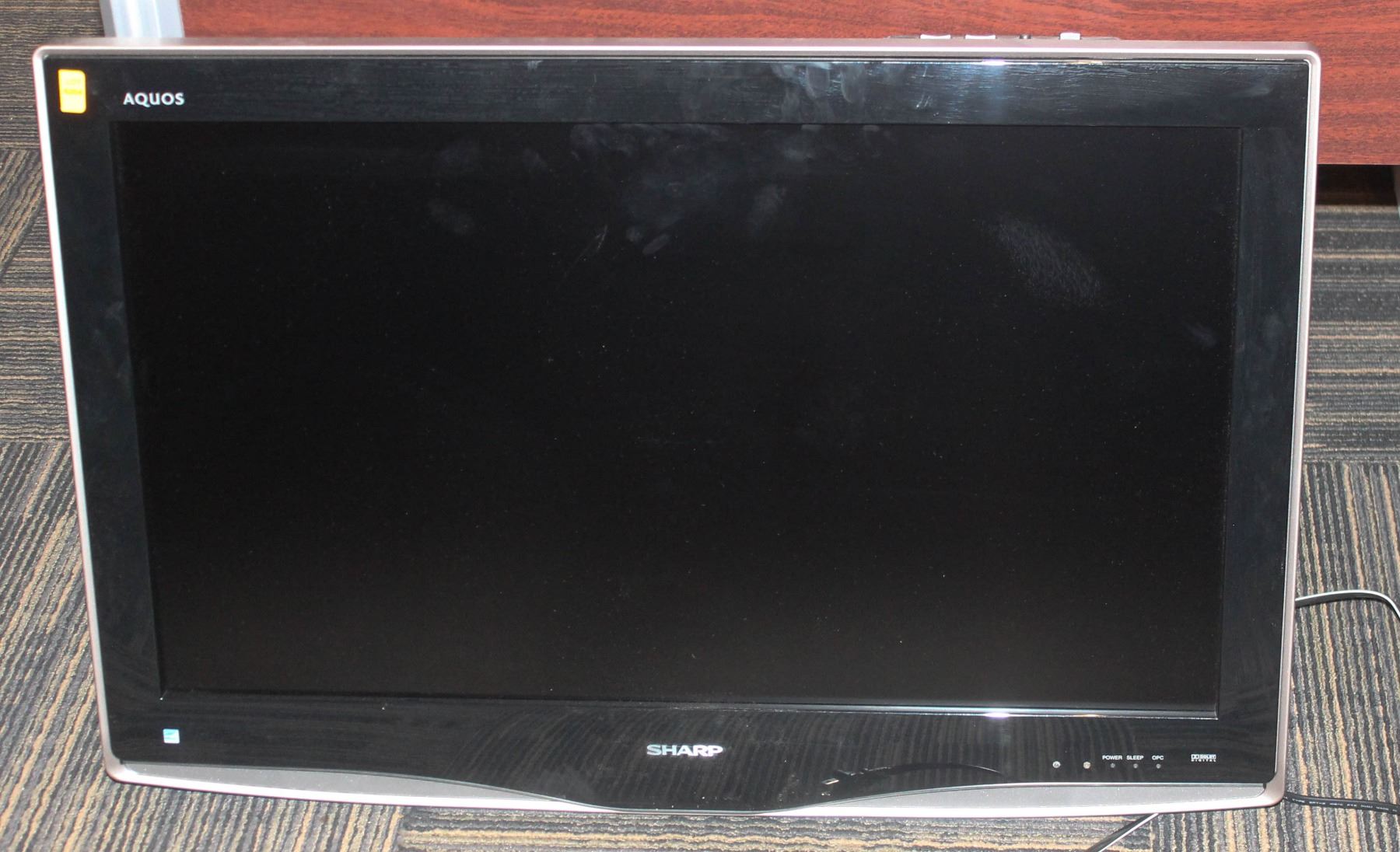 SHARP AQUOS 32" LIQUID CRYSTAL TV Kastner Auctions
