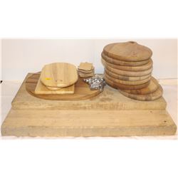 LOT OF 15 ASSORTED WOOD CUTTING BOARDS