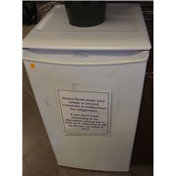 DANBY DESIGNER MINI BAR FRIDGE