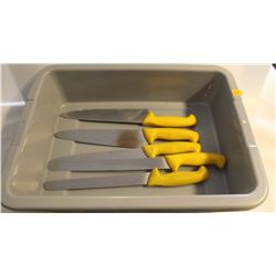 BUS TRAY OF CONTENTS