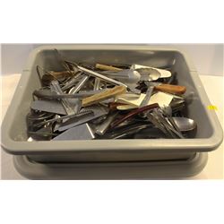 BUS PAN WITH STEEL SERVING SPATULAS, STEEL TONGS