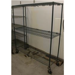 3 TIER COMMERCIAL GREEN WIRE RACK ON CASTORS