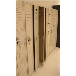 BANK OF 8 LOCKERS
