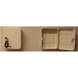 LOT OF 2 MASTERLOCK KEYBOXES W/ KEYS