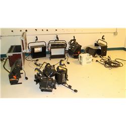 LOT OF 10 STUDIO LIGHTS,LIGHT BULBS,STORAGE