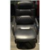 Image 1 : BLACK CUSHIONED OFFICE CHAIR