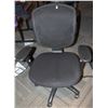 Image 1 : MESH BACK BLACK OFFICE CHAIR