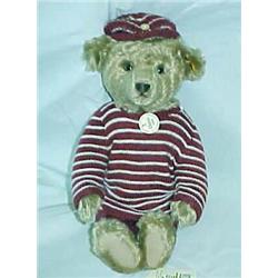 Steiff Sweater Bear Cinnamon 15.75 in.