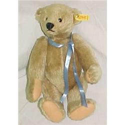 Steiff Margaret Strong Bear  12 1/2 in.