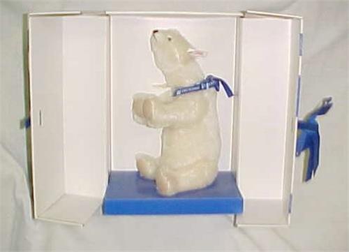 fao schwarz polar bear
