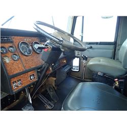 1999 KENWORTH T800 WATER TRUCK, VIN/SN:1NKDLA9X7XJ794870 - CAT 3306C ENGINE, 10 SPEED TRANS, 40K REA