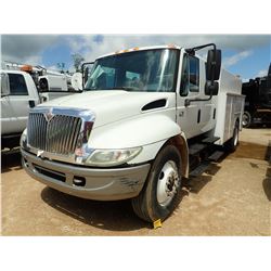 2006 INTERNATIONAL 4200 SERVICE TRUCK, VIN/SN:1HTMPAFL86H204742 - IHC 365 DIESEL ENGINE, 6 SPEED TRA