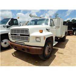 1994 FORD F700 SERVICE TRUCK, VIN/SN:1FDWK74C5RVA19379 - FORD DIESEL ENGINE, A/T, QUALITY SERVICE BO