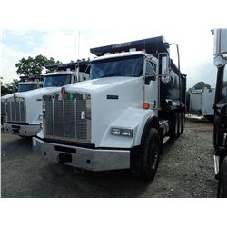 2019 KENWORTH T800 DUMP, VIN/SN:1NKDL40X3KJ217177 - TRI AXLE, 500 HP CUMMINS X15 ENGINE, ALLISON 450