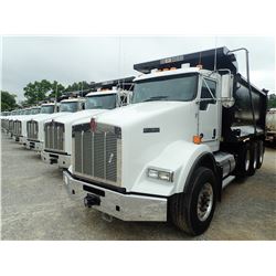 2019 KENWORTH T800 DUMP, VIN/SN:1NKDL40X2KJ223794 - TRI AXLE, 500 HP CUMMINS X15 ENGINE, 8LL TRANS, 