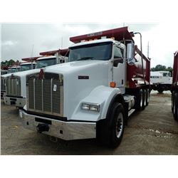 2019 KENWORTH T800 DUMP, VIN/SN:1NKDL40X7KJ217229 - TRI AXLE, 500 HP CUMMINS X15 ENGINE, ALLISON 450
