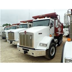 2019 KENWORTH T800 DUMP, VIN/SN:1NKDL40X3KJ217227 - TRI AXLE, 500 HP CUMMINS X15 ENGINE, ALLISON 450